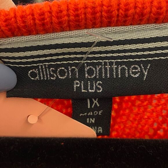 Allison Brittney Ladies 1X Knit red Sweater - Picture 2 of 5